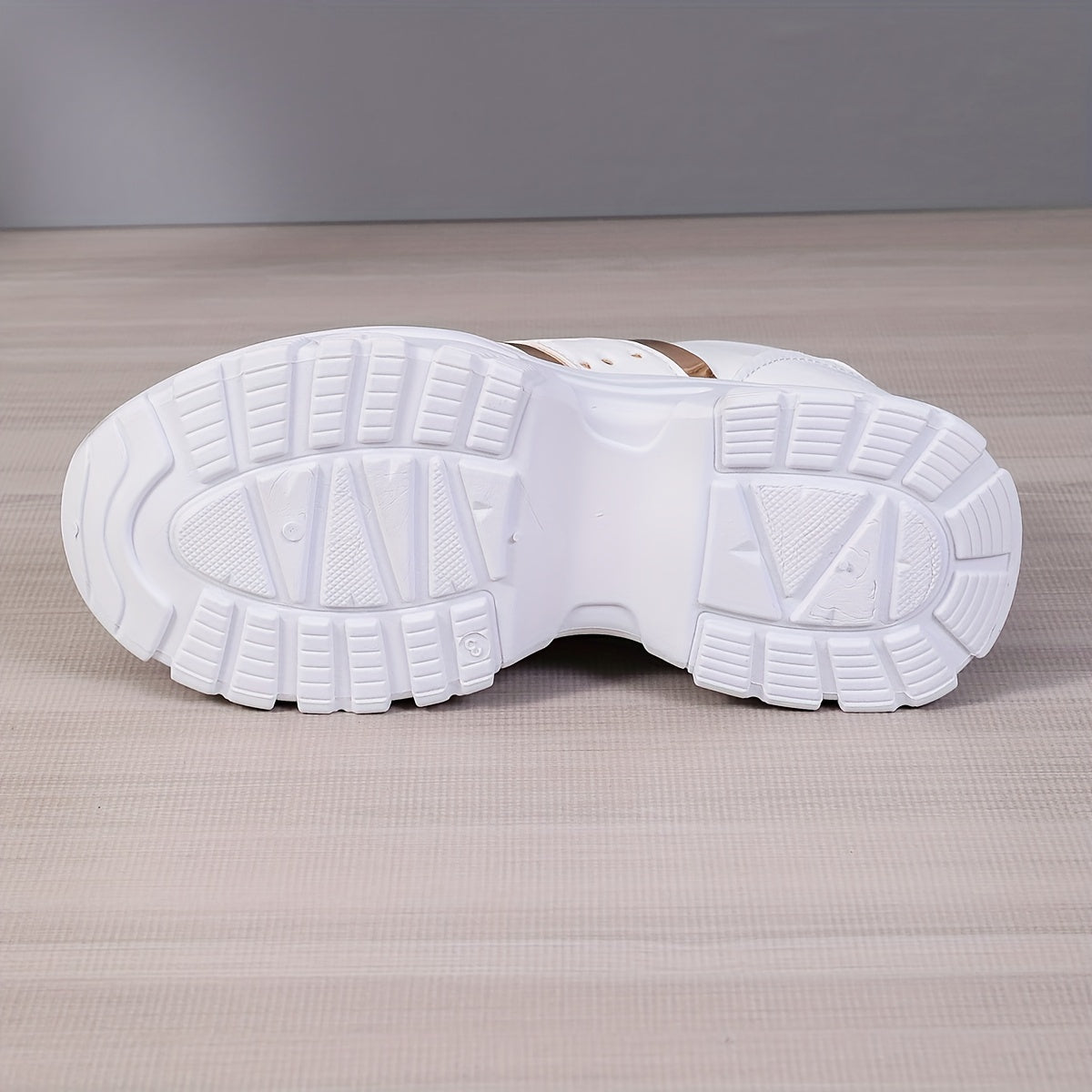 [8cm Height Boost Platform Sneakers] Elevate Your Style With These Fashionable White And Golden Platform Sneakers For Women In Large Size (42). These Shoes Are Trendy And Versatile, Adding 8cm To Your Height With A Dad Shoe D