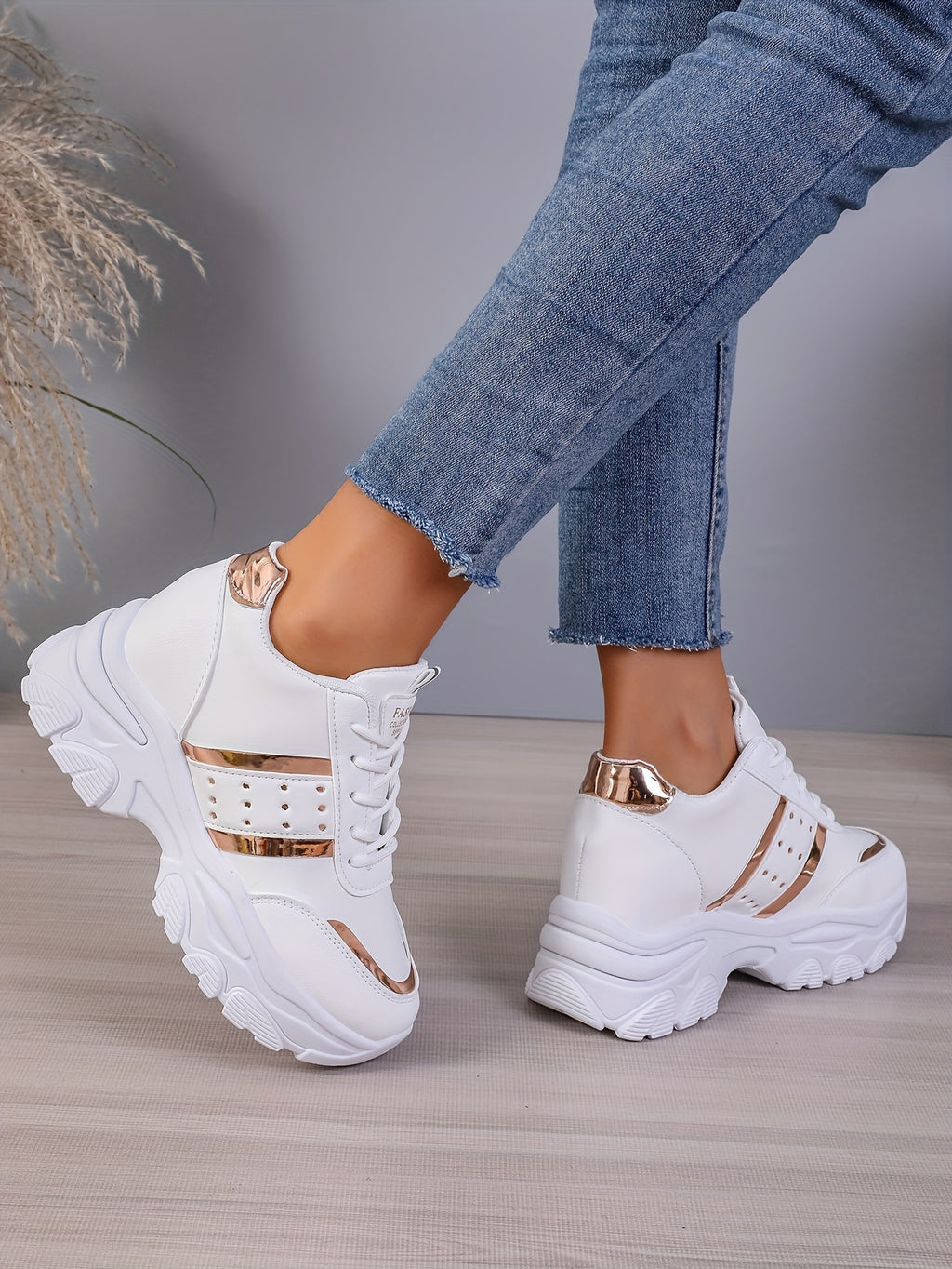 [8cm Height Boost Platform Sneakers] Elevate Your Style With These Fashionable White And Golden Platform Sneakers For Women In Large Size (42). These Shoes Are Trendy And Versatile, Adding 8cm To Your Height With A Dad Shoe D
