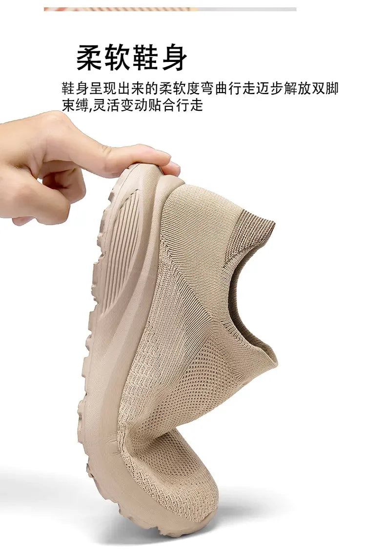 Outdoor Anti Slip Walking Men Shoes Summer Casual Sports Shoes Fashionable and Breathable Tennis Shoes Wide Foot Socks  Sneakers