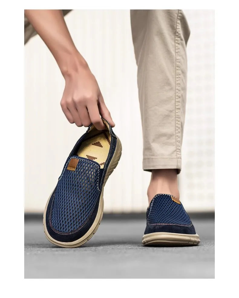 A slip-on loafers, suitable for men's summer breathable casual shoes, light walking shoes, better quality