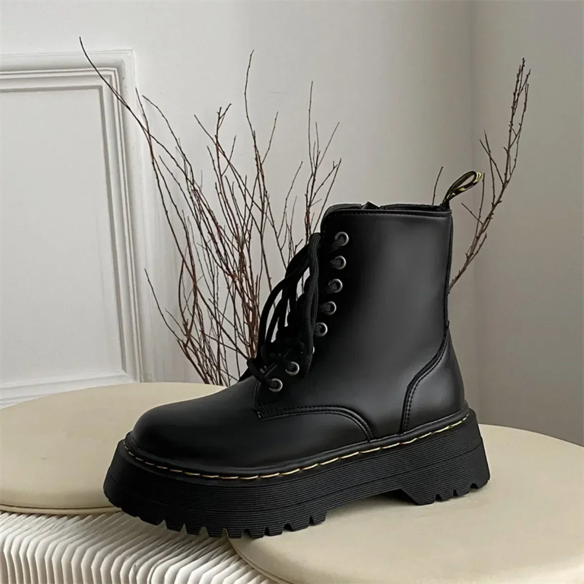 New Women Motorcycle Boots Casual Shoes Woman Leather Minimalist Classic Punk Female Goth Shoes Platform Boots Women Botas Mujer