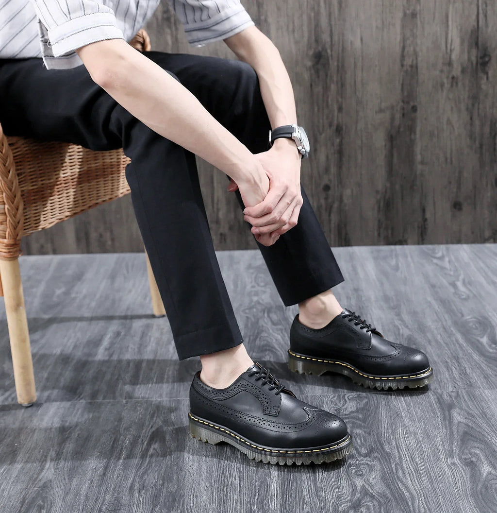 Hot Selling Men Casual Shoes High-quality Classic Business Formal Shoes Wedding Party Office Leather Shoes Big Sizes 35-46