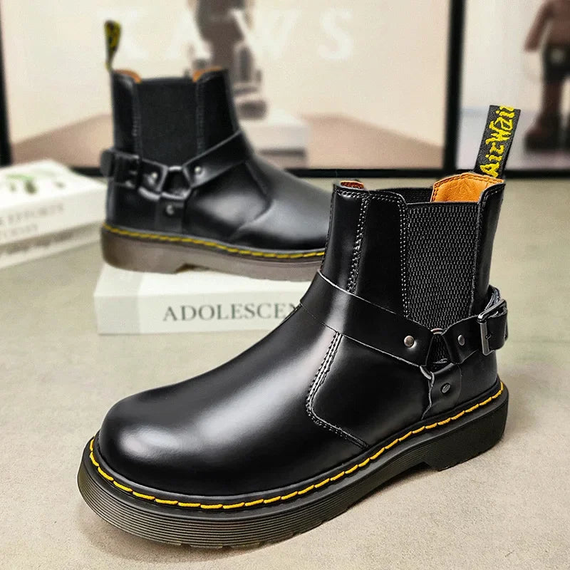 Leather Chelsea Boots Unisex round Toe Biker Style Short Boots Couples Matching Flat Bottom Rubber Sole Spring Autumn Wear