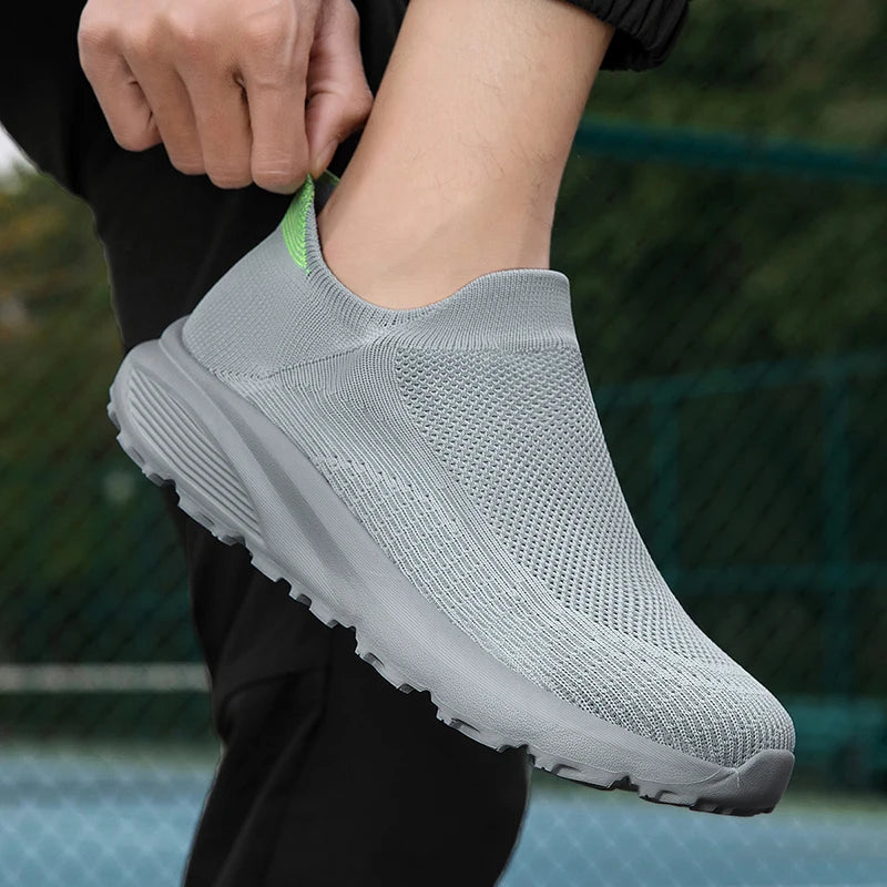 Outdoor Anti Slip Walking Men Shoes Summer Casual Sports Shoes Fashionable and Breathable Tennis Shoes Wide Foot Socks  Sneakers
