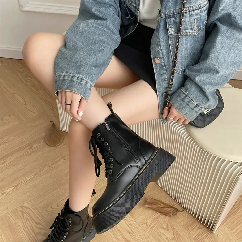New Women Motorcycle Boots Casual Shoes Woman Leather Minimalist Classic Punk Female Goth Shoes Platform Boots Women Botas Mujer
