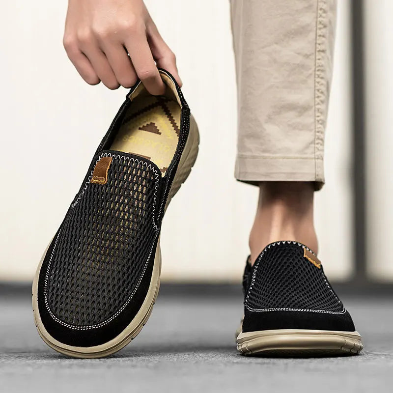 A slip-on loafers, suitable for men's summer breathable casual shoes, light walking shoes, better quality