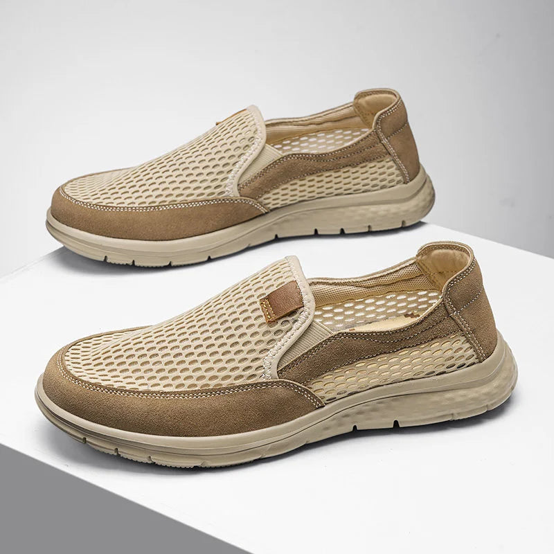 A slip-on loafers, suitable for men's summer breathable casual shoes, light walking shoes, better quality
