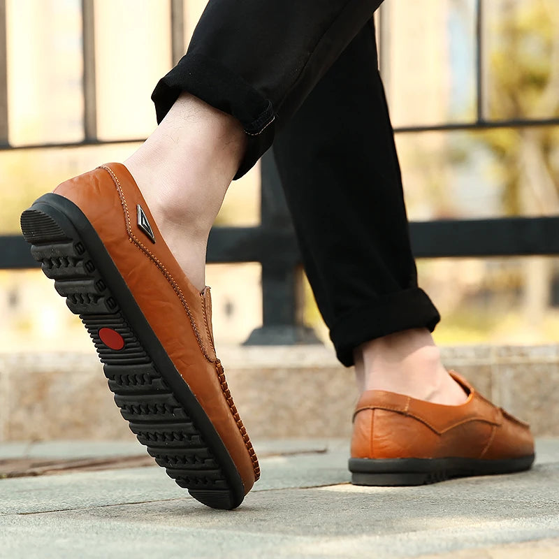 New large size men's leather shoes 100% cowhide fashion thick sole leisure sports business casual shoes men sneakers bean shoes