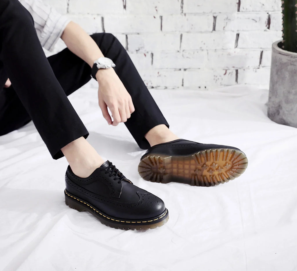 Hot Selling Men Casual Shoes High-quality Classic Business Formal Shoes Wedding Party Office Leather Shoes Big Sizes 35-46
