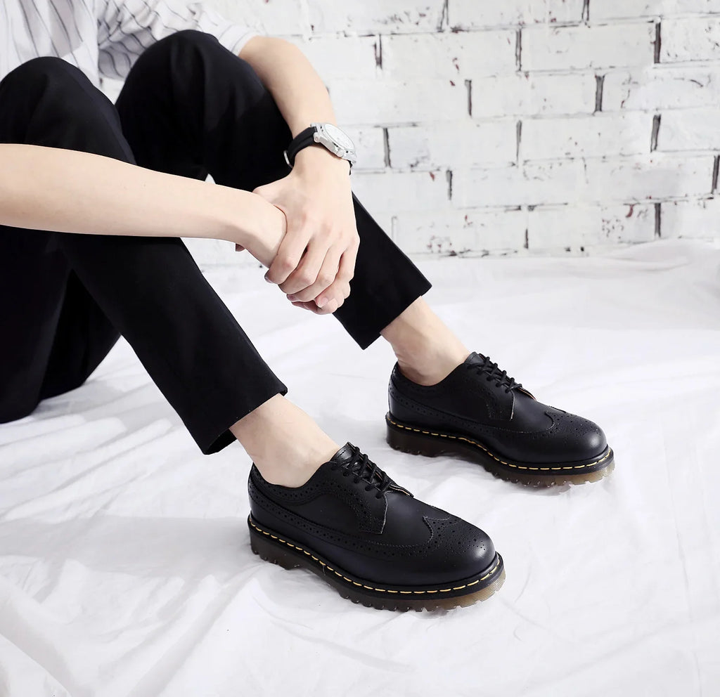 Hot Selling Men Casual Shoes High-quality Classic Business Formal Shoes Wedding Party Office Leather Shoes Big Sizes 35-46