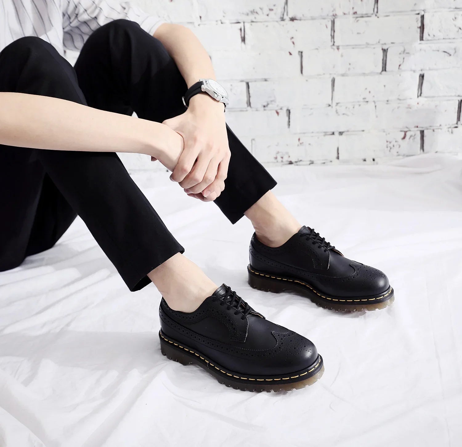 Hot Selling Men Casual Shoes High-quality Classic Business Formal Shoes Wedding Party Office Leather Shoes Big Sizes 35-46