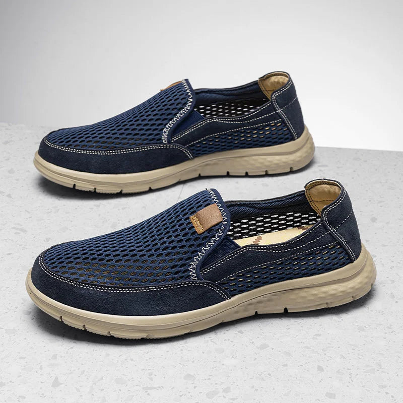 A slip-on loafers, suitable for men's summer breathable casual shoes, light walking shoes, better quality