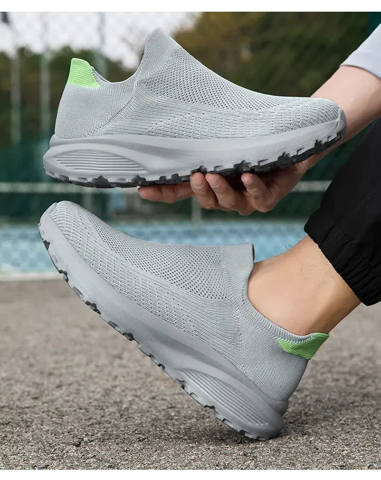 Outdoor Anti Slip Walking Men Shoes Summer Casual Sports Shoes Fashionable and Breathable Tennis Shoes Wide Foot Socks  Sneakers