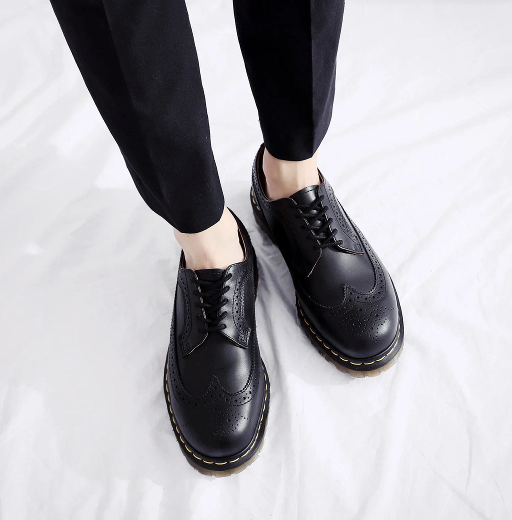 Hot Selling Men Casual Shoes High-quality Classic Business Formal Shoes Wedding Party Office Leather Shoes Big Sizes 35-46