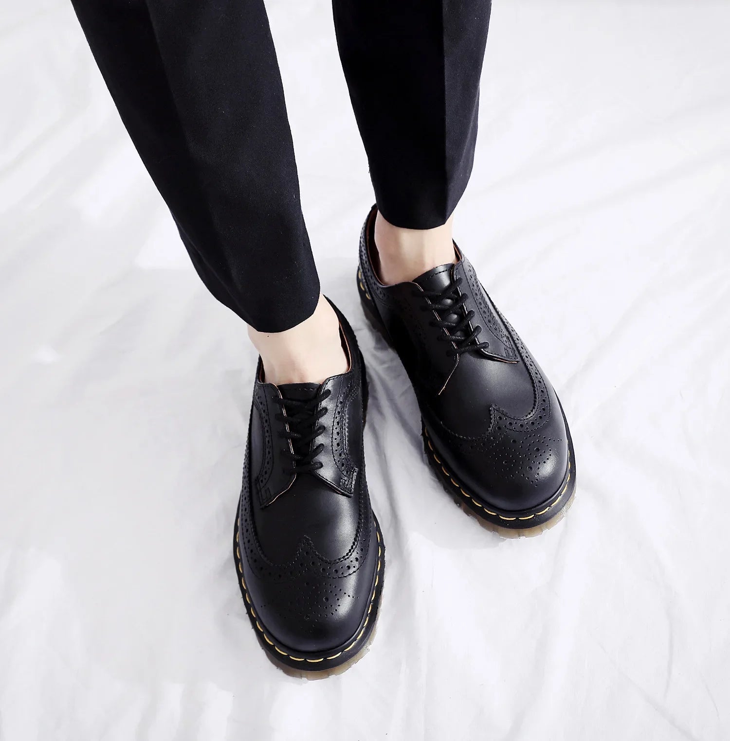 Hot Selling Men Casual Shoes High-quality Classic Business Formal Shoes Wedding Party Office Leather Shoes Big Sizes 35-46