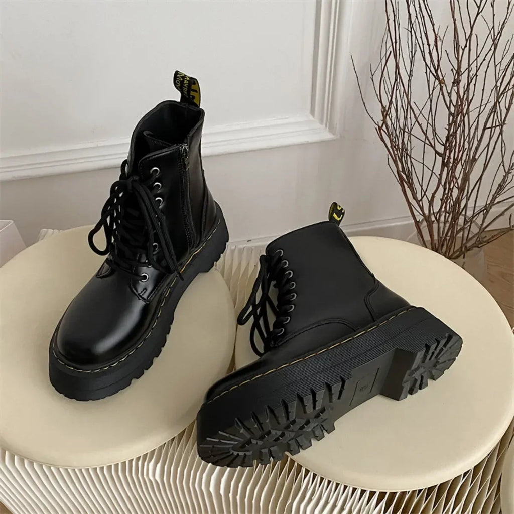 New Women Motorcycle Boots Casual Shoes Woman Leather Minimalist Classic Punk Female Goth Shoes Platform Boots Women Botas Mujer