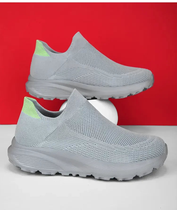 Outdoor Anti Slip Walking Men Shoes Summer Casual Sports Shoes Fashionable and Breathable Tennis Shoes Wide Foot Socks  Sneakers