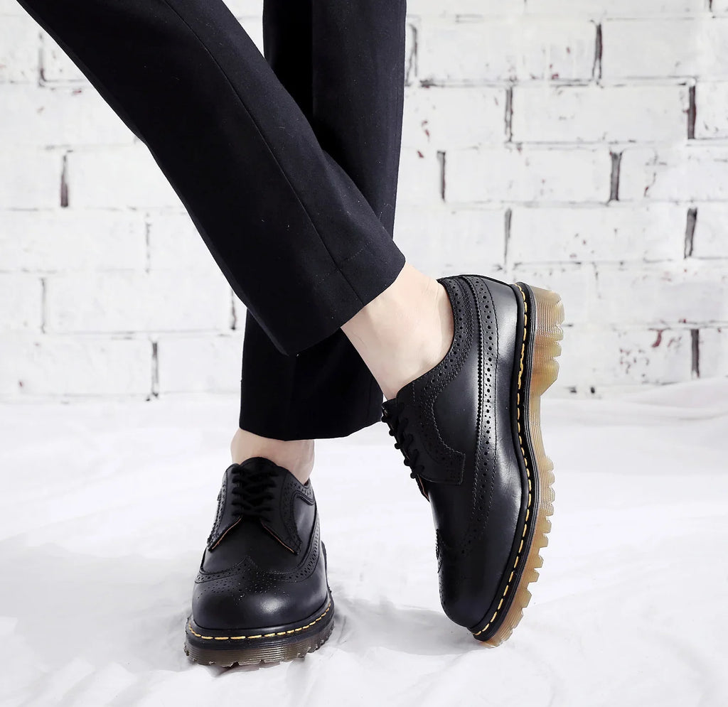 Hot Selling Men Casual Shoes High-quality Classic Business Formal Shoes Wedding Party Office Leather Shoes Big Sizes 35-46
