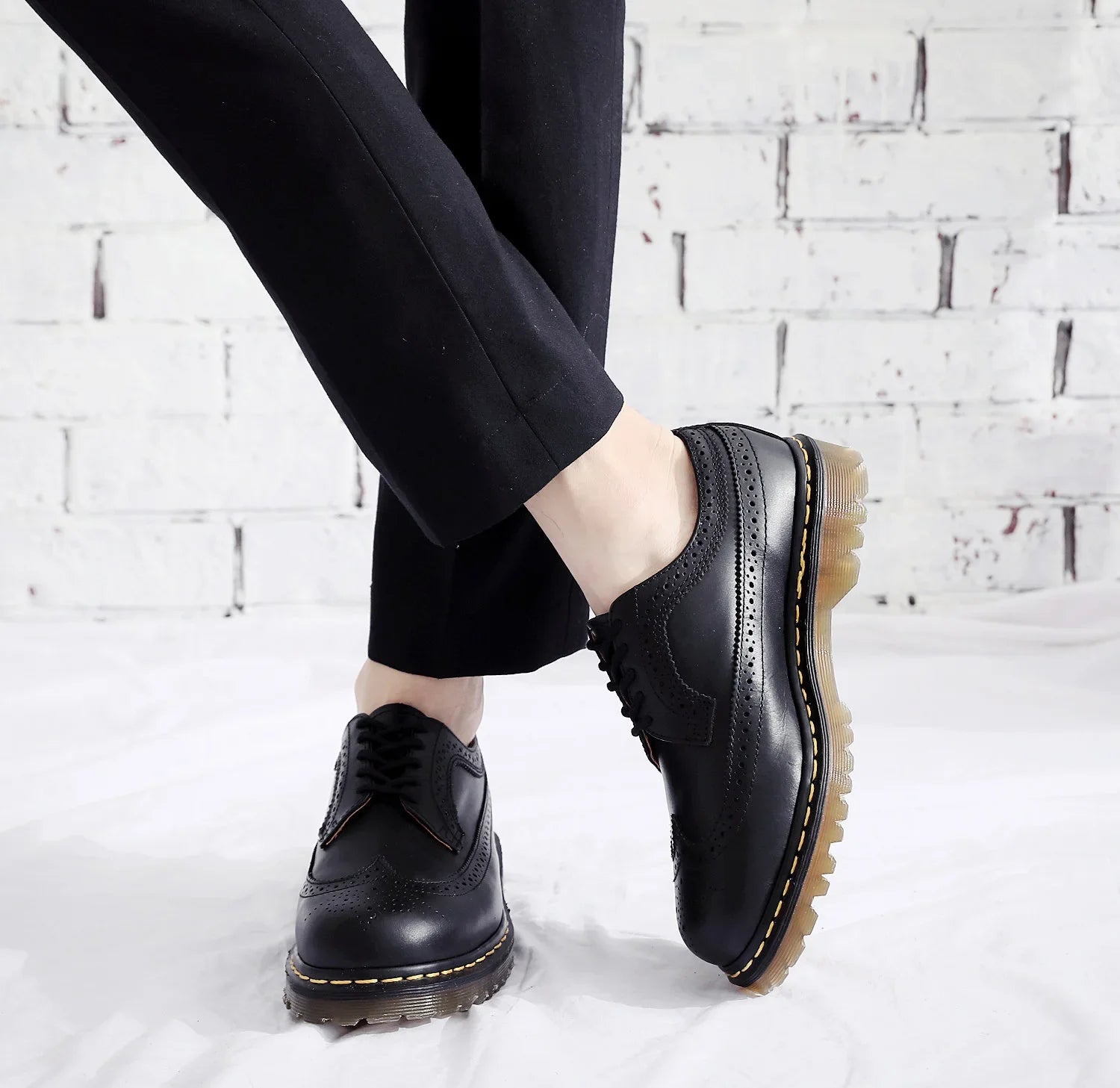 Hot Selling Men Casual Shoes High-quality Classic Business Formal Shoes Wedding Party Office Leather Shoes Big Sizes 35-46