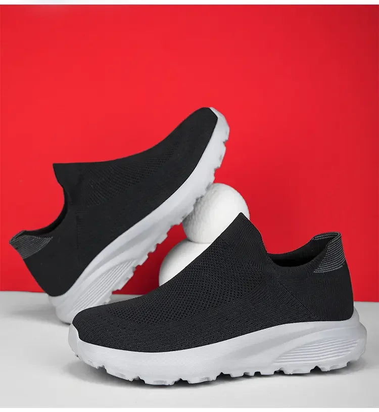 Outdoor Anti Slip Walking Men Shoes Summer Casual Sports Shoes Fashionable and Breathable Tennis Shoes Wide Foot Socks  Sneakers
